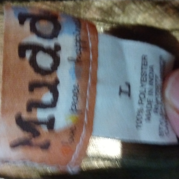 Mudd sleeveless top camo green size L in great used condition - Picture 7 of 16